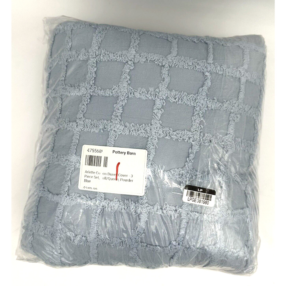 Pottery Barn queen duvet cover and shams in sky blue - Picture 3 of 8